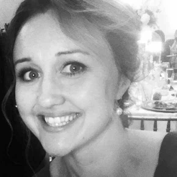 Meet your Posher, Kristen - Picture 2 of 3